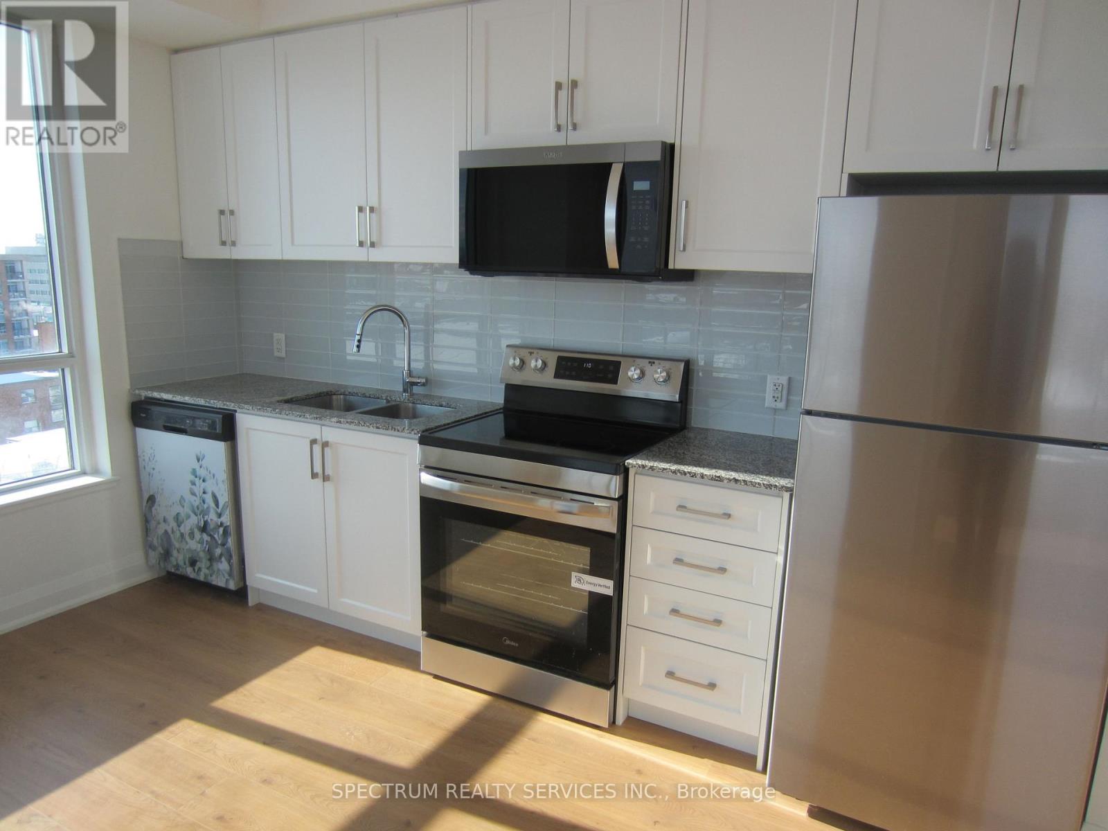 707 - 2800 Keele Street, Toronto, Ontario  M2M 0B8 - Photo 5 - W12742082