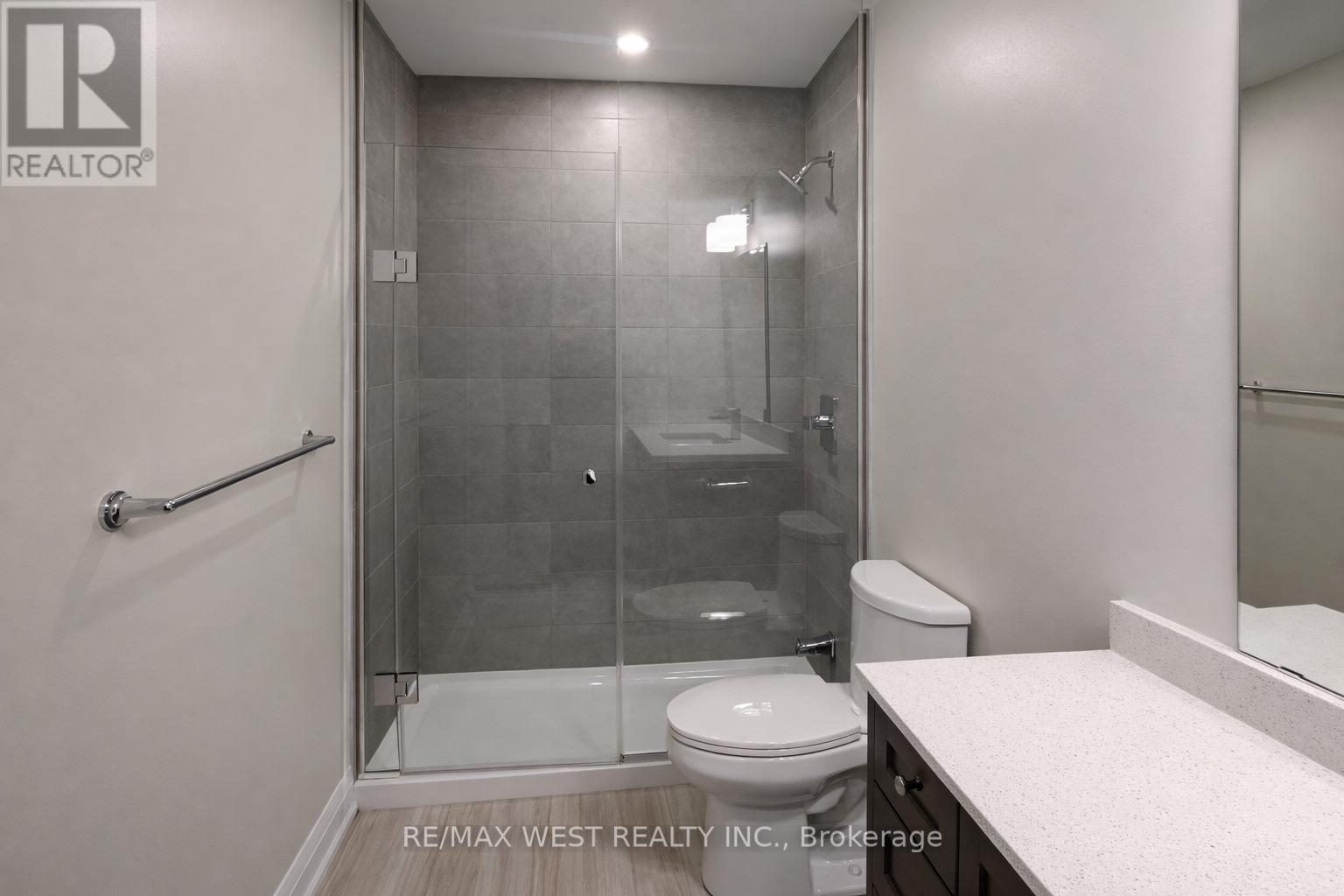 708 - 15 Lynch Street, Brampton, Ontario  L6W 0C7 - Photo 9 - W12742380