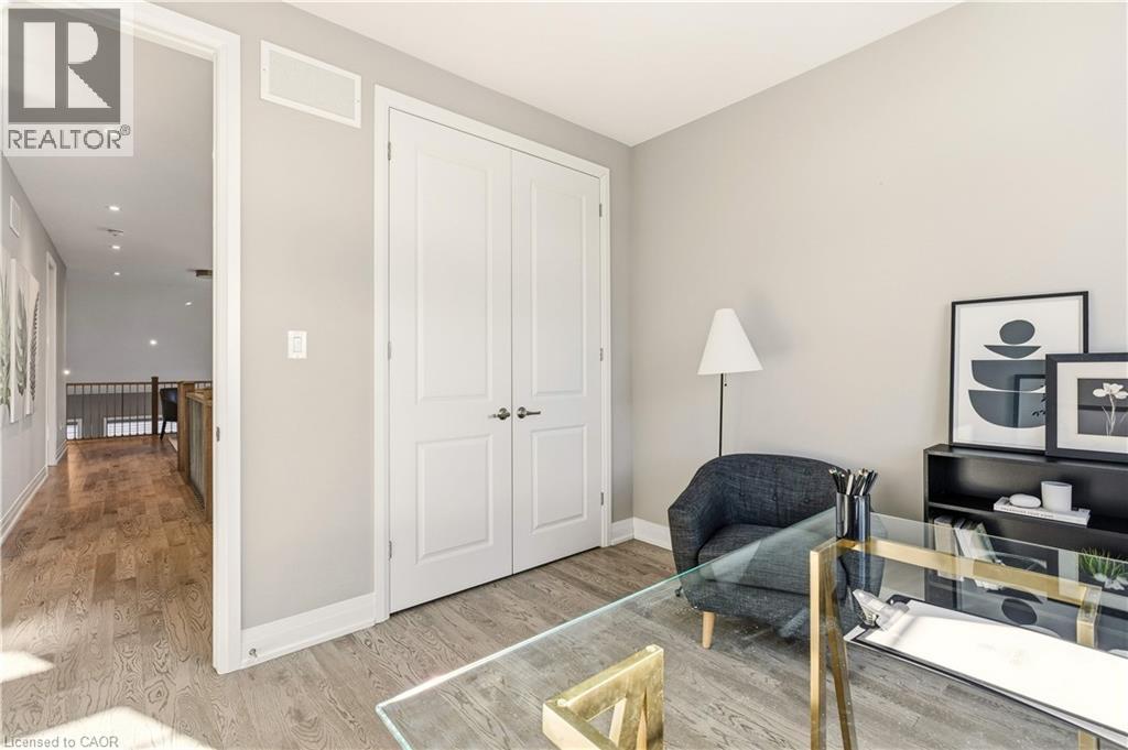 1456 Ford Strathy Crescent, Oakville, Ontario  L6H 3W9 - Photo 38 - 40801784