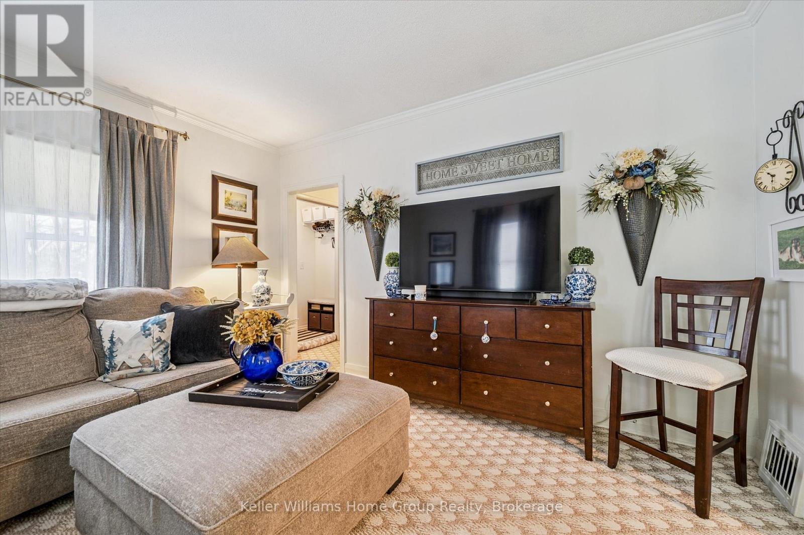 249 Gowrie Street N, Centre Wellington, Ontario  N1M 2H2 - Photo 9 - X12742618