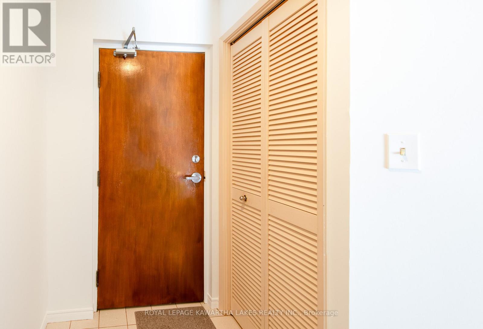 108 - 2 Heritage Way, Kawartha Lakes, Ontario  K9V 5P5 - Photo 4 - X12742536