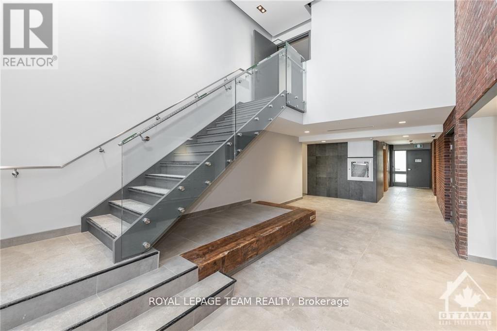 506 - 320 Miwate, Ottawa, Ontario  K1R 0E1 - Photo 2 - X12742534