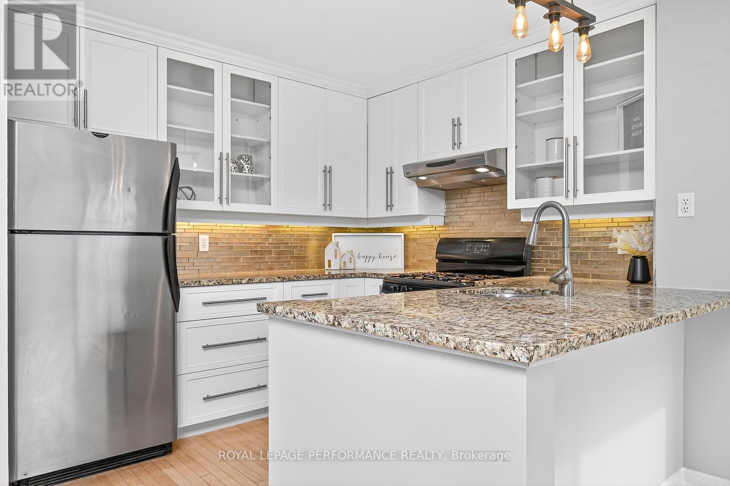 A - 241 Sunnyside Avenue, Ottawa, Ontario  K1S 0R4 - Photo 16 - X12742578