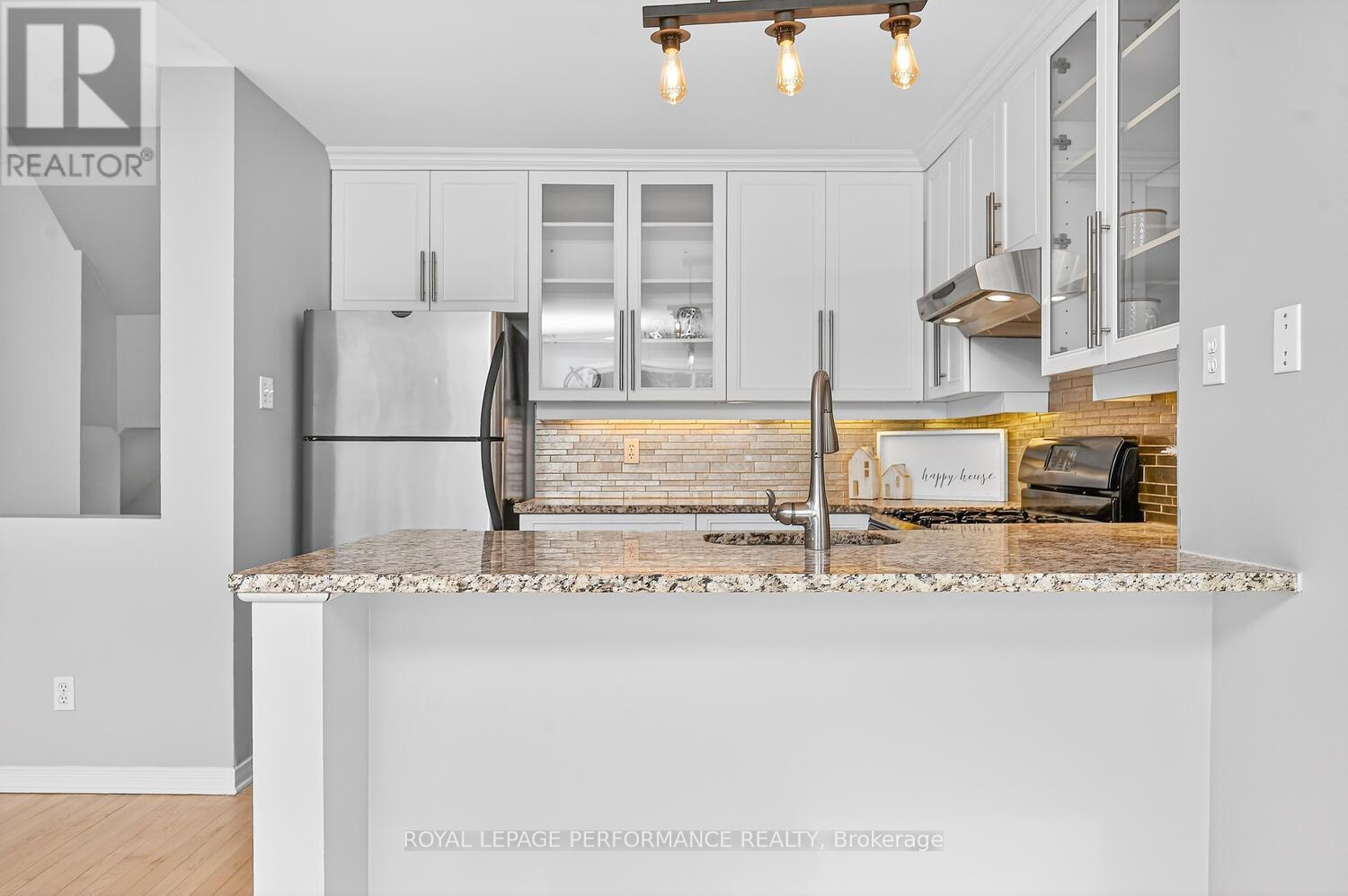 A - 241 Sunnyside Avenue, Ottawa, Ontario  K1S 0R4 - Photo 18 - X12742578