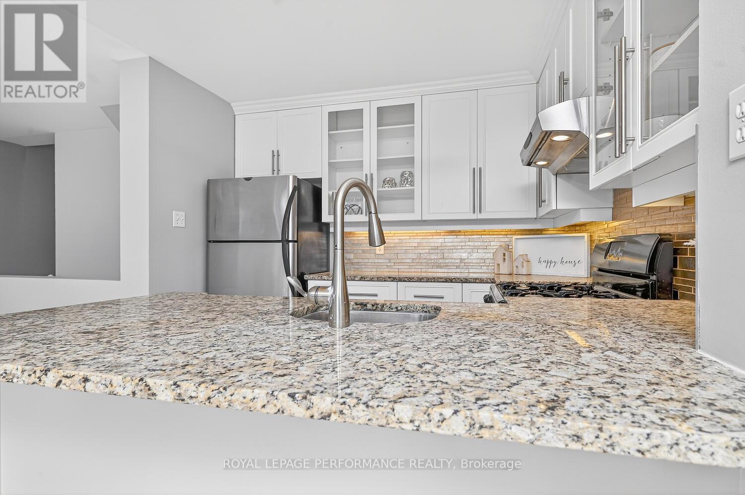 A - 241 Sunnyside Avenue, Ottawa, Ontario  K1S 0R4 - Photo 19 - X12742578