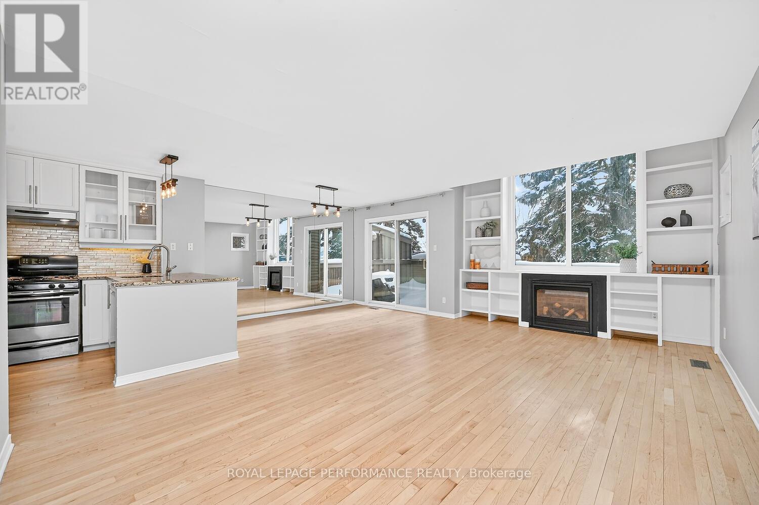 A - 241 Sunnyside Avenue, Ottawa, Ontario  K1S 0R4 - Photo 4 - X12742578