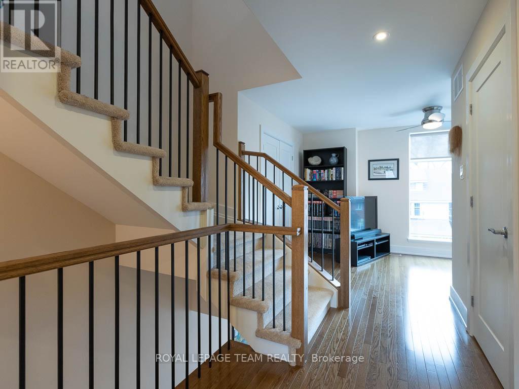 112 Greenfield Avenue, Ottawa, Ontario  K1S 5H7 - Photo 19 - X12742640