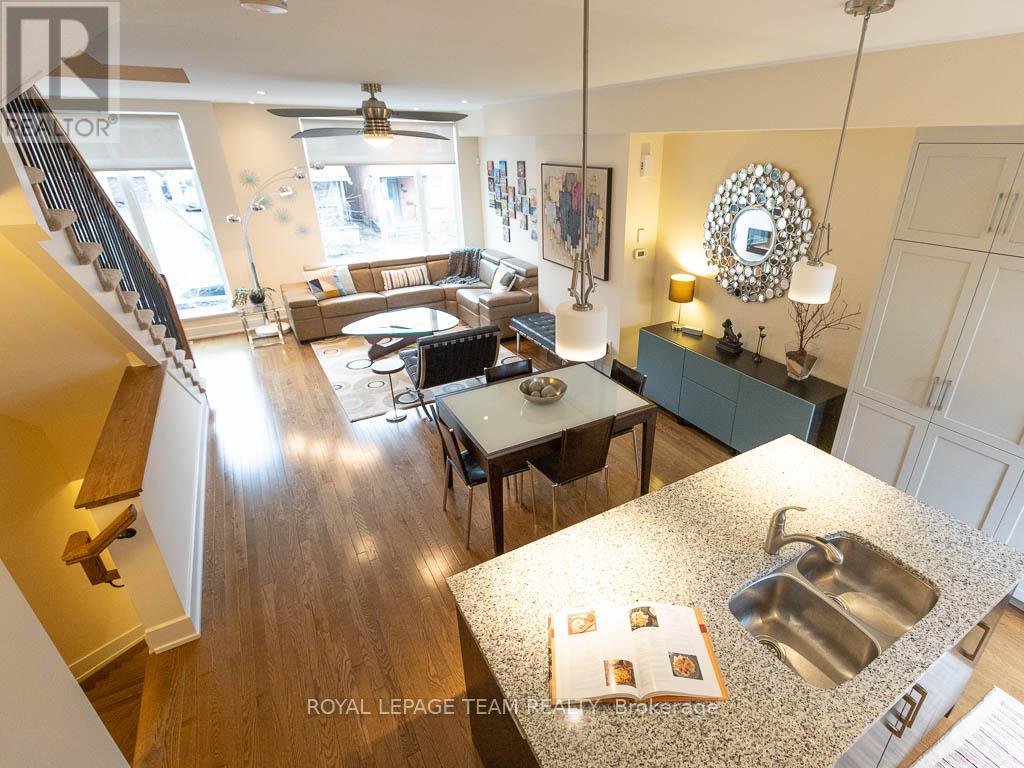 112 Greenfield Avenue, Ottawa, Ontario  K1S 5H7 - Photo 9 - X12742640