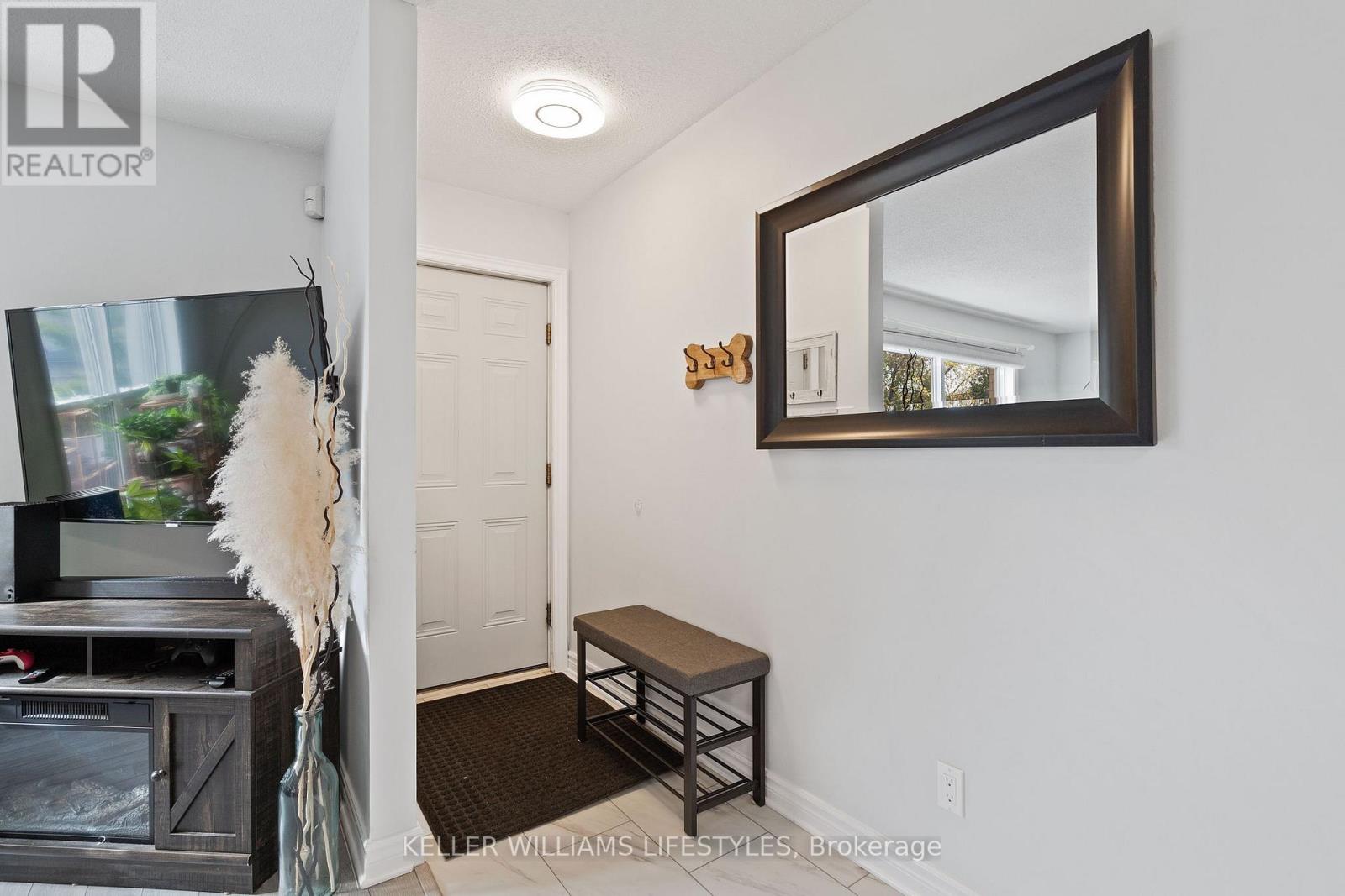 3 - 757 Wharncliffe Road S, London South, Ontario  N6J 2N7 - Photo 4 - X12742552