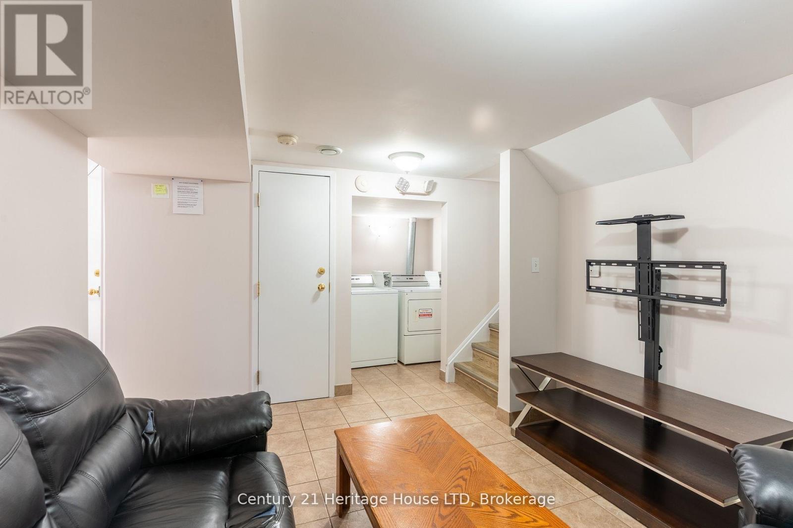 387 First Avenue, Welland, Ontario  L3C 5R3 - Photo 20 - X12742562