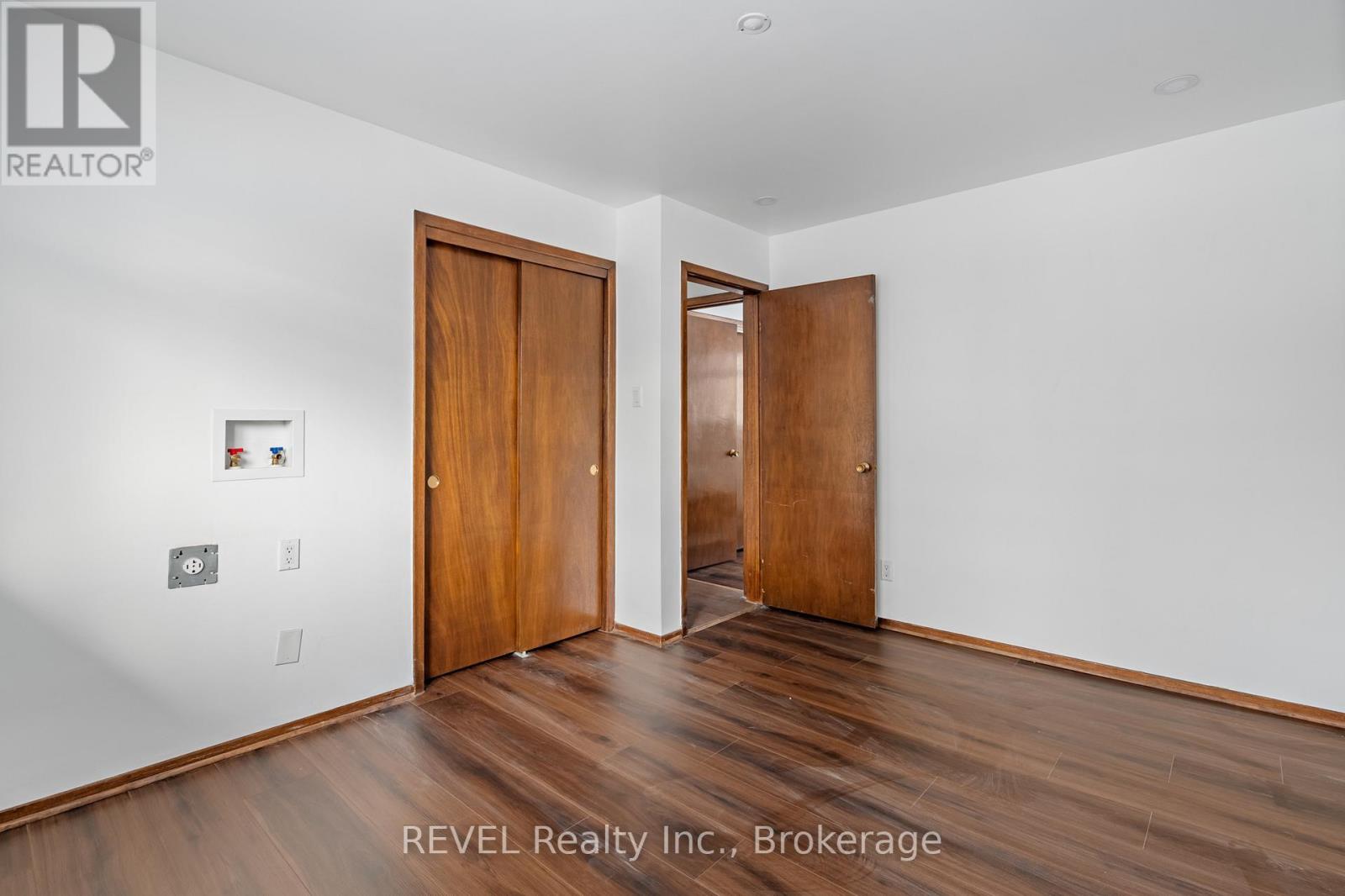 747 Parkdale Avenue, Fort Erie, Ontario  L2A 5B7 - Photo 26 - X12742638