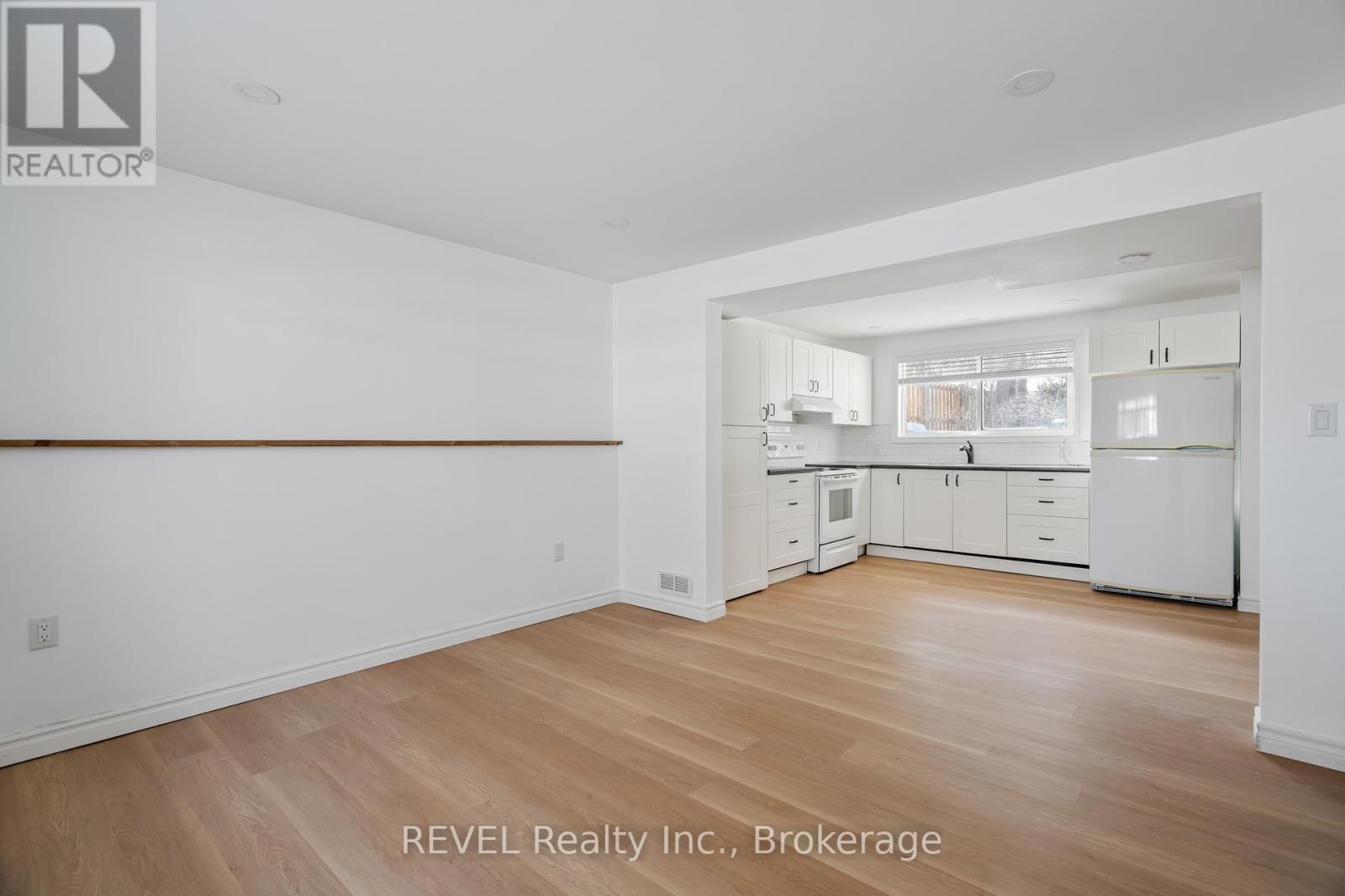 747 Parkdale Avenue, Fort Erie, Ontario  L2A 5B7 - Photo 31 - X12742638