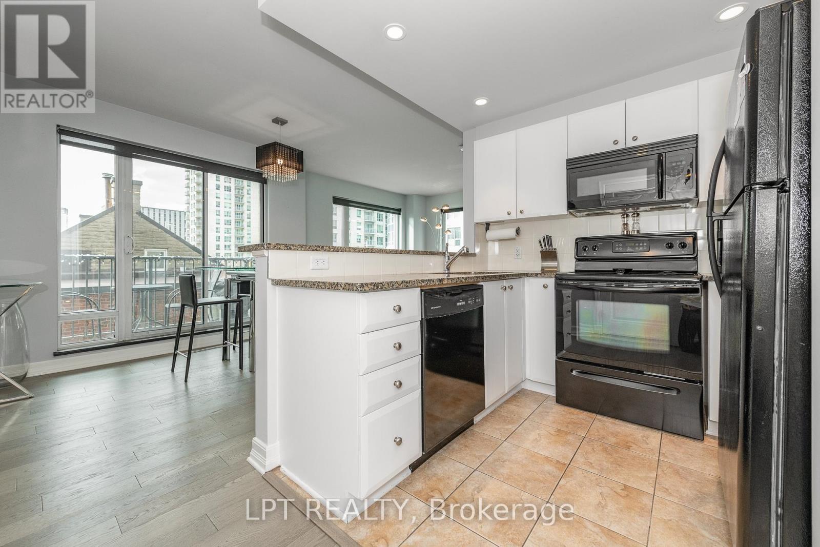 305 - 200 Besserer Street, Ottawa, Ontario  K1N 0A7 - Photo 9 - X12702488