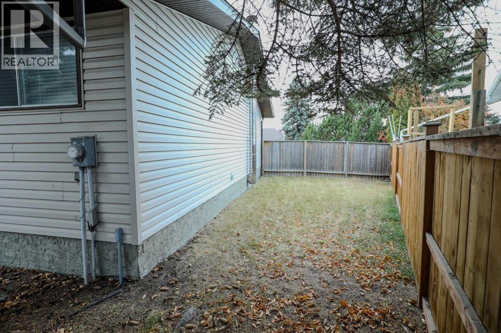 143 Barrett Drive, Red Deer, Alberta  T4R 1H3 - Photo 16 - A2267531