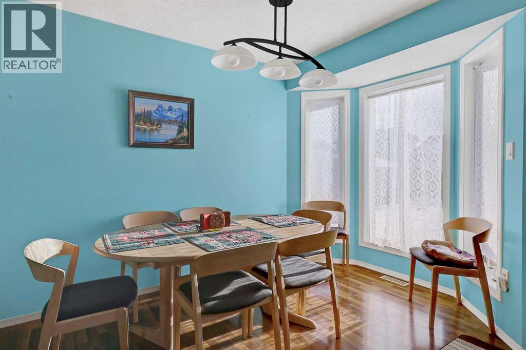 706 7 Street, Beaverlodge, Alberta  T0H 0C0 - Photo 12 - A2279799