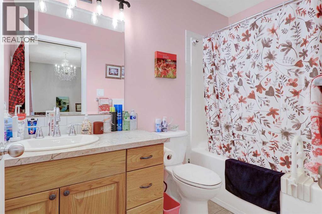 706 7 Street, Beaverlodge, Alberta  T0H 0C0 - Photo 15 - A2279799