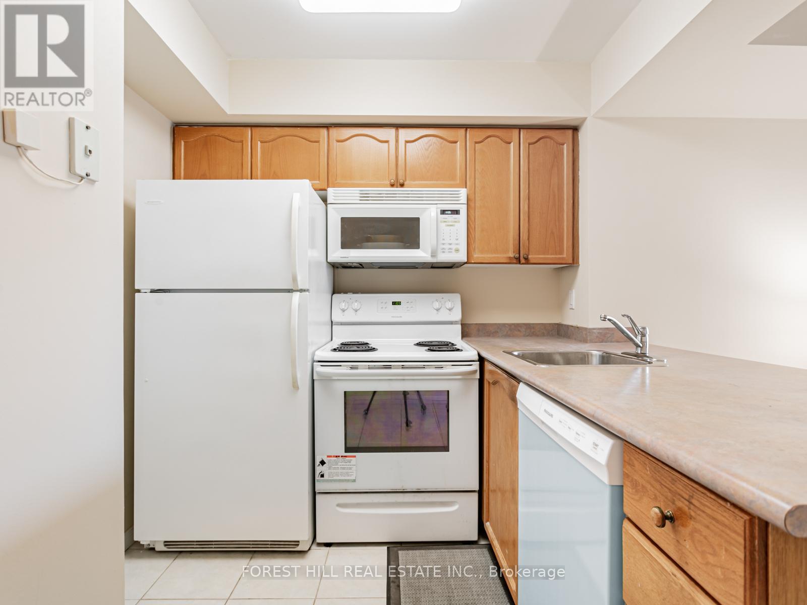 1501 - 30 Harrison Garden Boulevard, Toronto, Ontario  M2N 7A9 - Photo 4 - C12742584