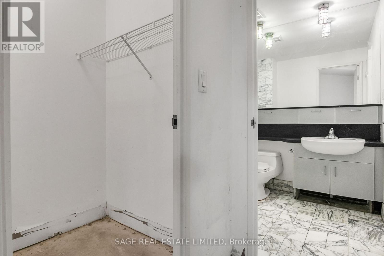 213 - 70 Alexander Street, Toronto, Ontario  M4Y 3B6 - Photo 16 - C12742604