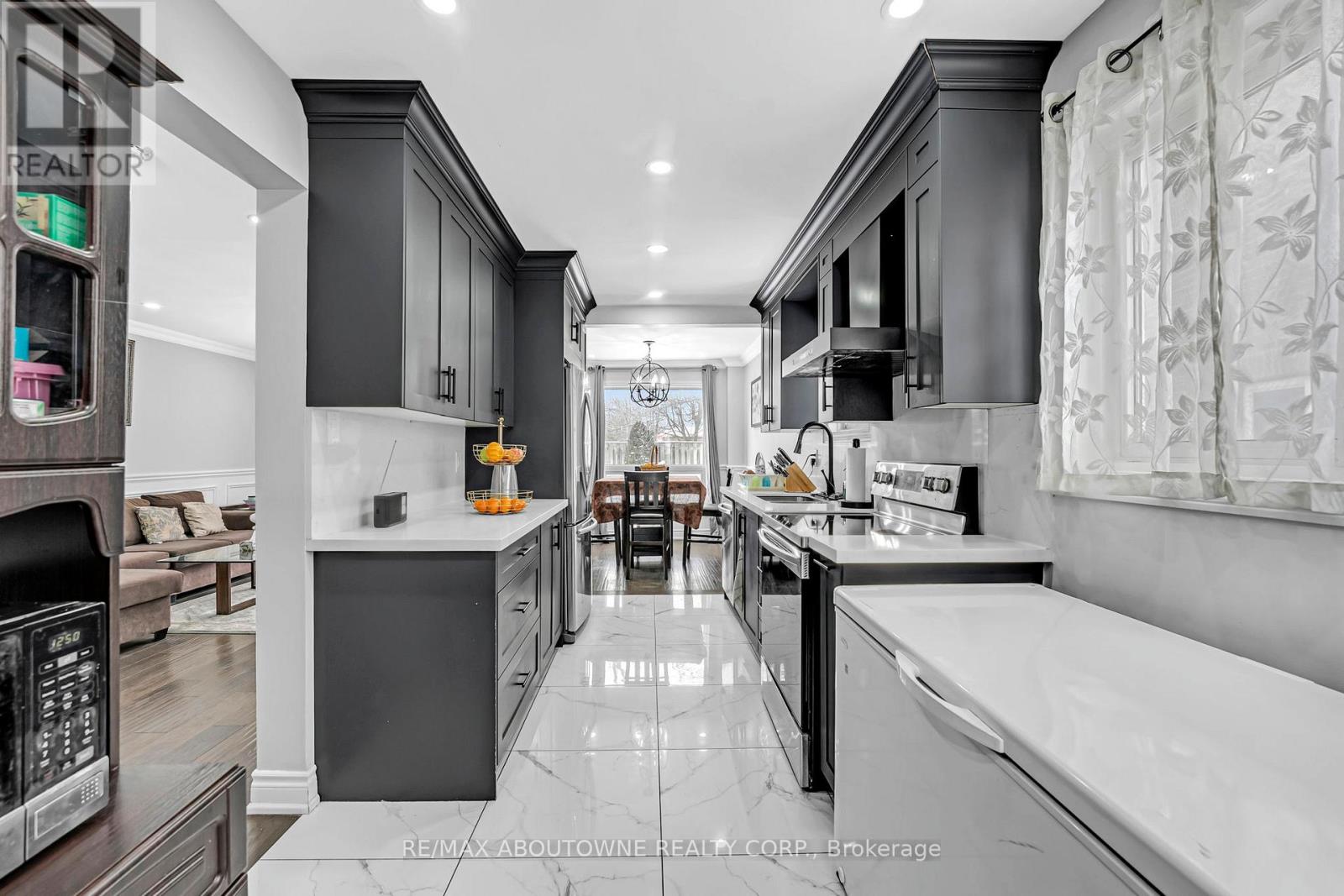 109 Millington Crescent, Ajax, Ontario  L1T 1R7 - Photo 13 - E12742598