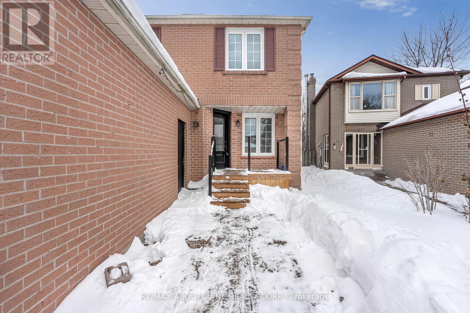 109 Millington Crescent, Ajax, Ontario  L1T 1R7 - Photo 2 - E12742598
