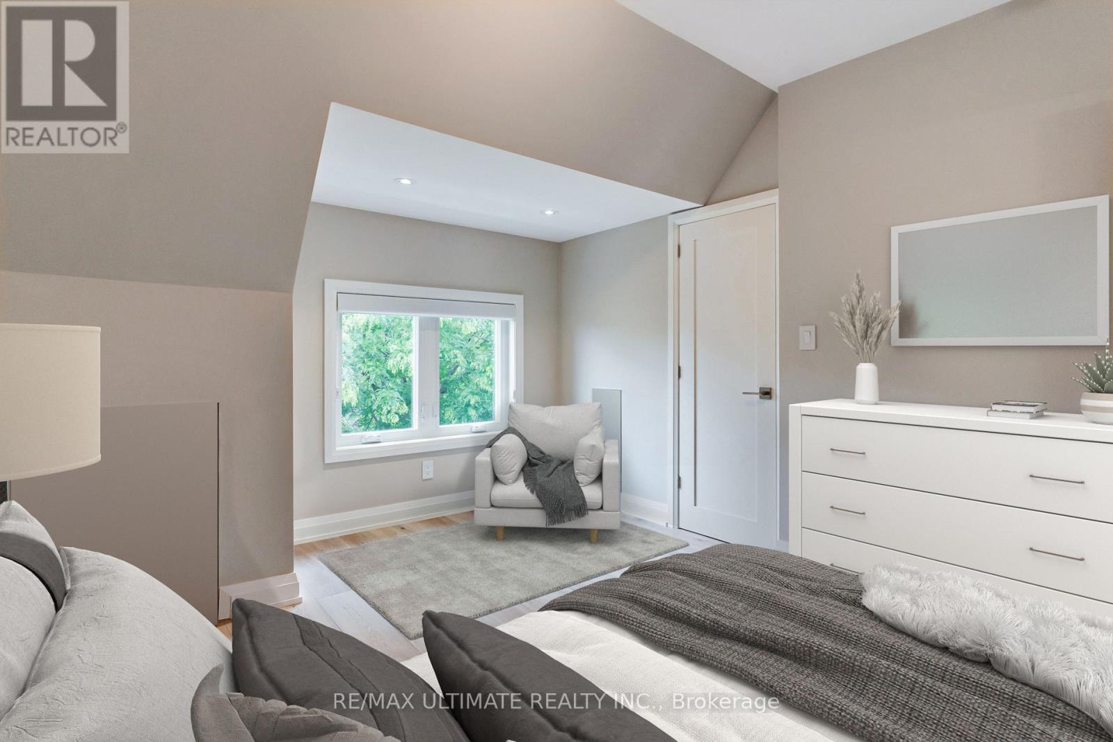 Upper - 29 Brookmount Road, Toronto, Ontario  M4L 3M9 - Photo 17 - E12742602