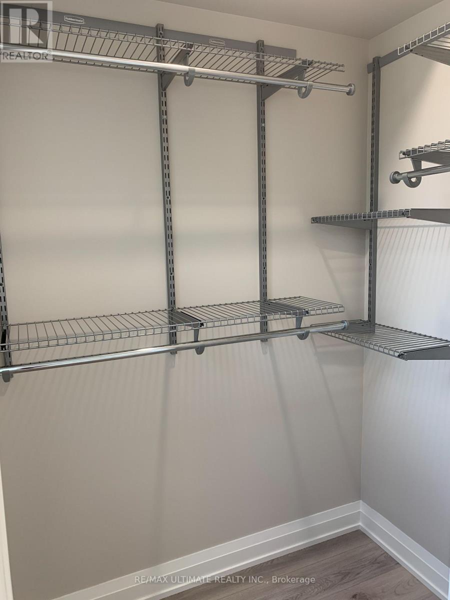 Upper - 29 Brookmount Road, Toronto, Ontario  M4L 3M9 - Photo 20 - E12742602