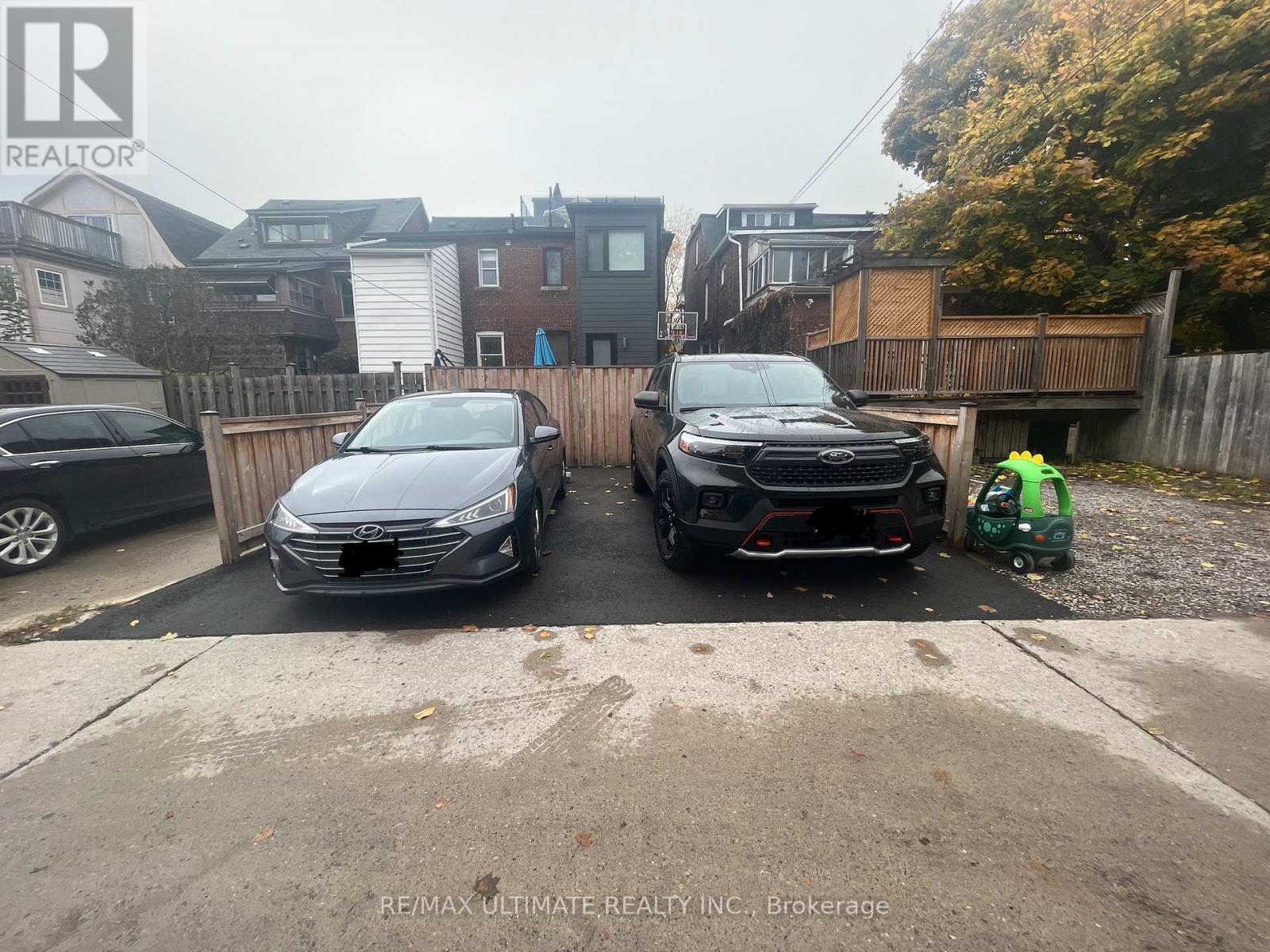 Upper - 29 Brookmount Road, Toronto, Ontario  M4L 3M9 - Photo 26 - E12742602