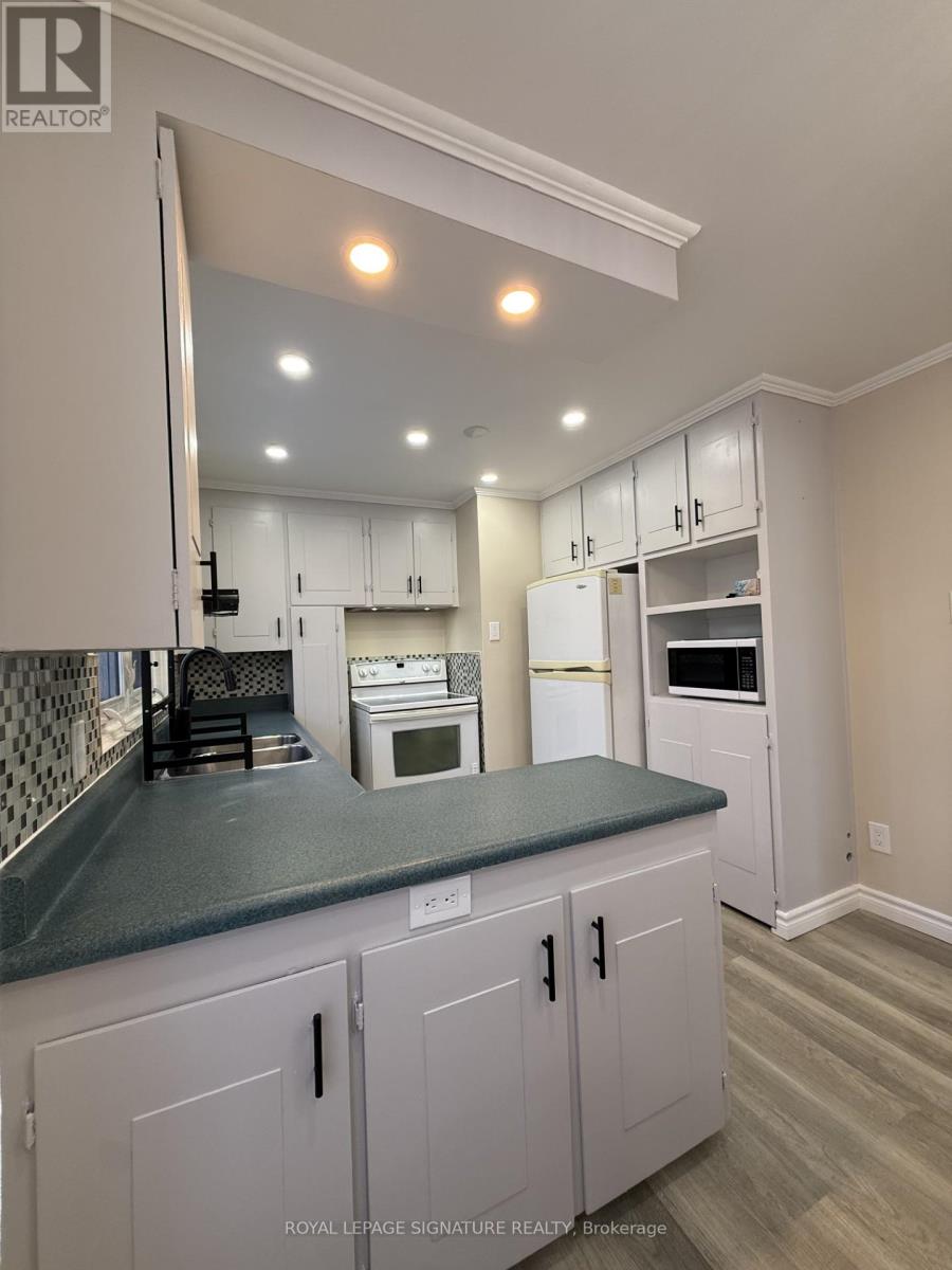 Main - 103 Cleta Drive, Toronto, Ontario  M1K 3G8 - Photo 4 - E12742654