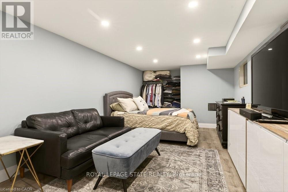 17 Gary Avenue, Hamilton, Ontario  L8S 1Y2 - Photo 36 - X12723878