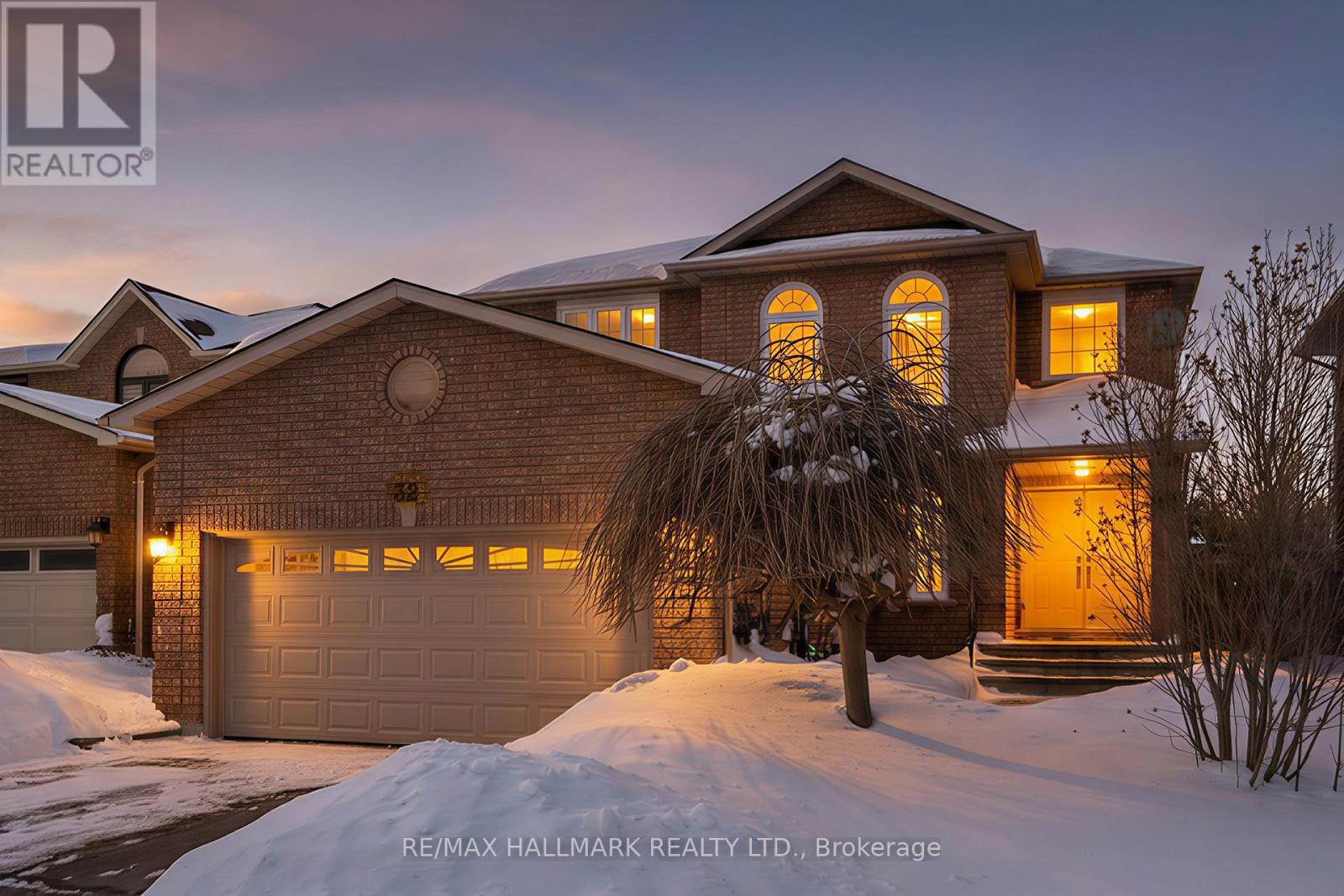 32 Leno Mills Avenue, Richmond Hill, Ontario  L4S 1J6 - Photo 2 - N12742566