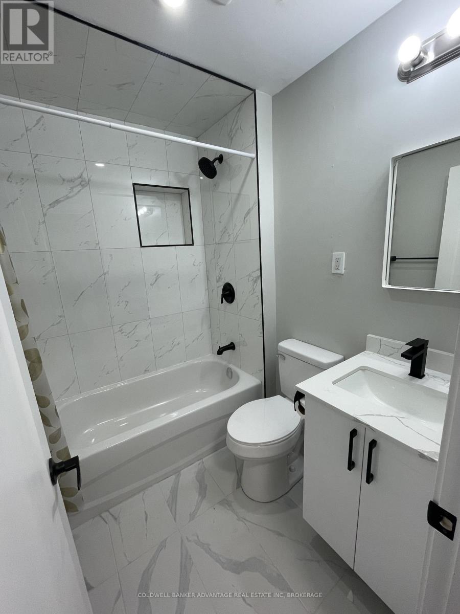 321 Dieppe Street, Welland, Ontario  L3B 4V1 - Photo 10 - X12665114