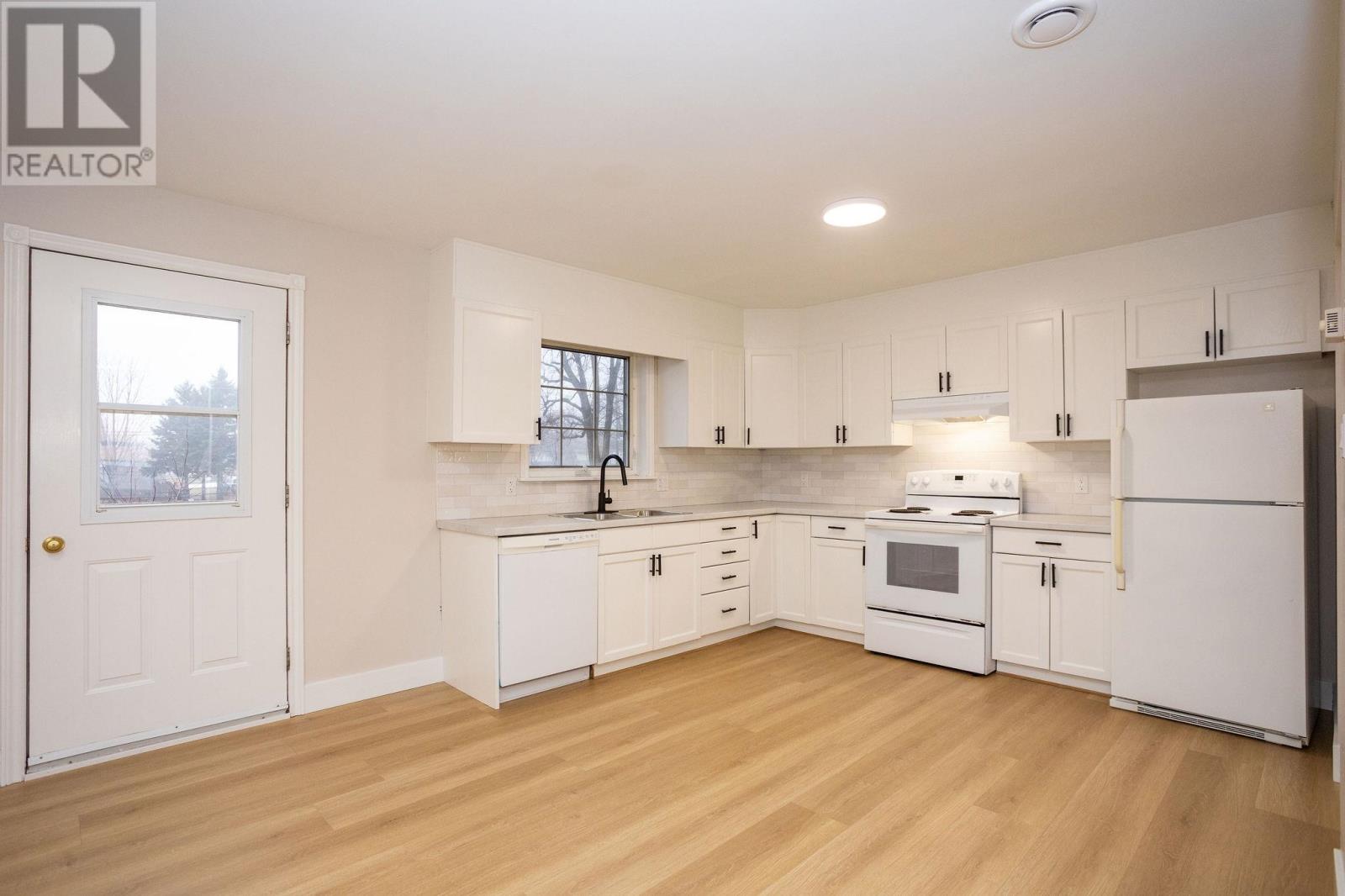 3-14 Marshall Street, Rustico, Prince Edward Island  C0A 1X0 - Photo 3 - 202601777