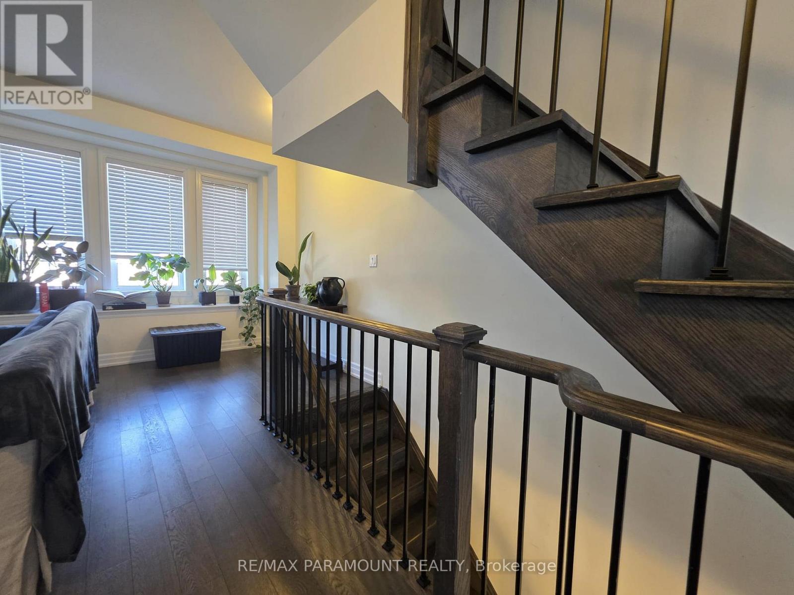 3 Vaudeville Drive, Toronto, Ontario  M8W 0B5 - Photo 11 - W12742540