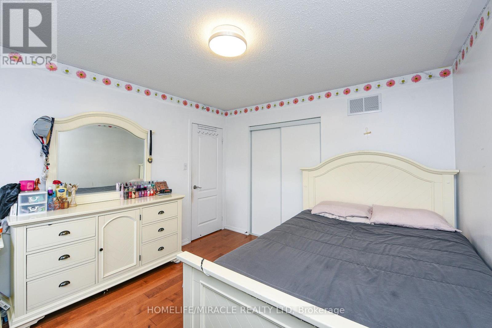 6 Mendoza Drive, Brampton, Ontario  L7A 3M3 - Photo 29 - W12742546