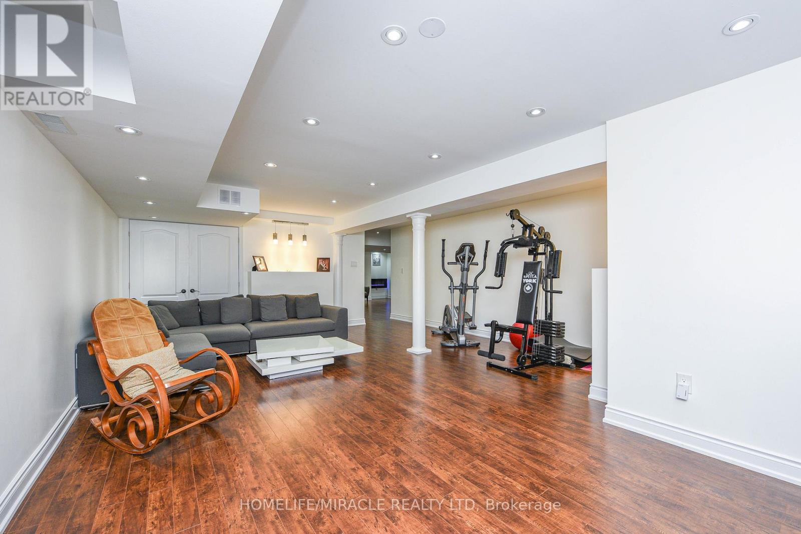 6 Mendoza Drive, Brampton, Ontario  L7A 3M3 - Photo 38 - W12742546