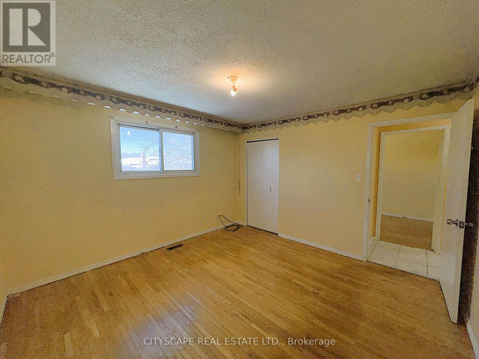 3651 Brandon Gate Drive, Mississauga, Ontario  L4T 3E4 - Photo 10 - W12742560