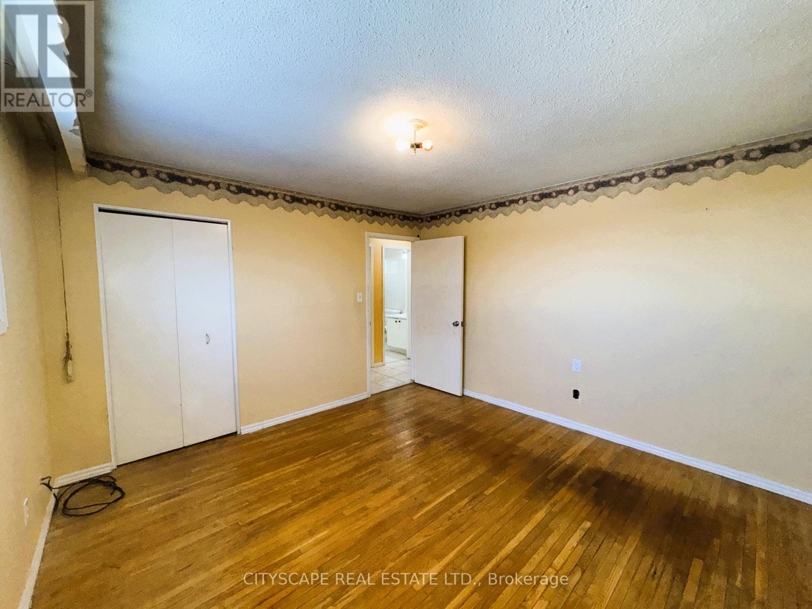 3651 Brandon Gate Drive, Mississauga, Ontario  L4T 3E4 - Photo 11 - W12742560