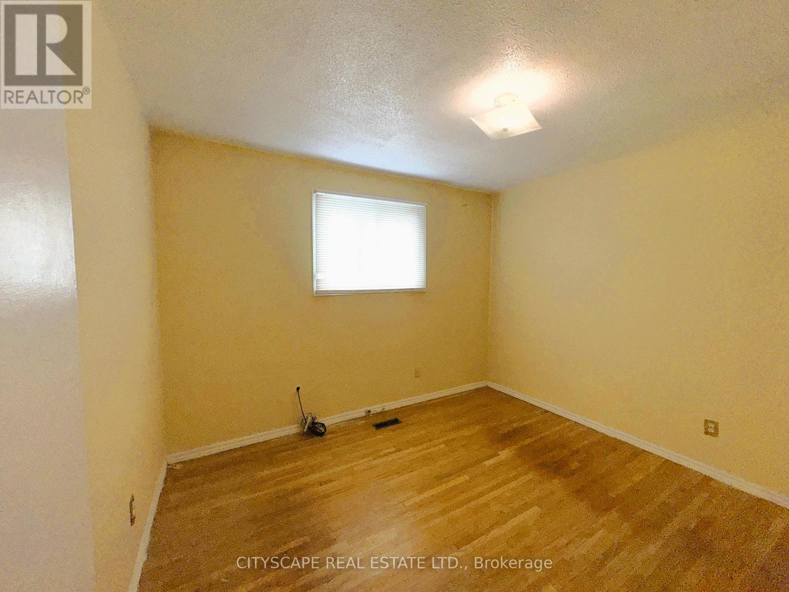 3651 Brandon Gate Drive, Mississauga, Ontario  L4T 3E4 - Photo 12 - W12742560