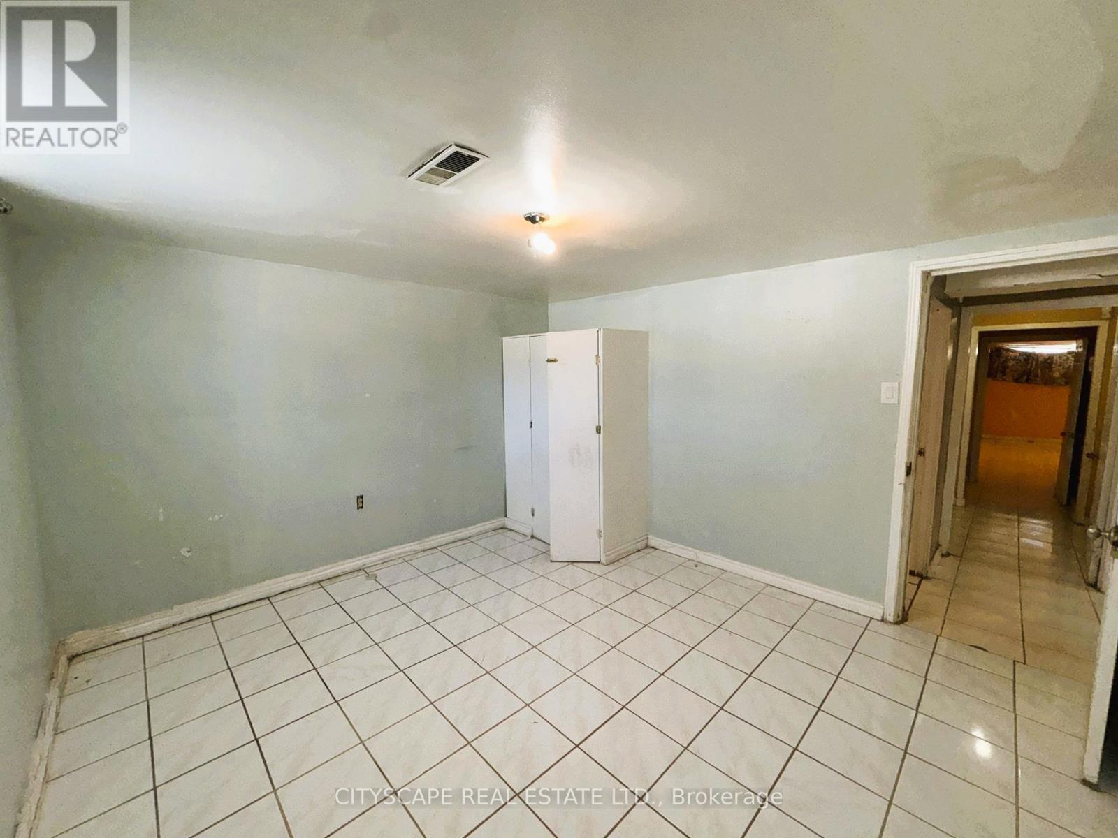 3651 Brandon Gate Drive, Mississauga, Ontario  L4T 3E4 - Photo 28 - W12742560