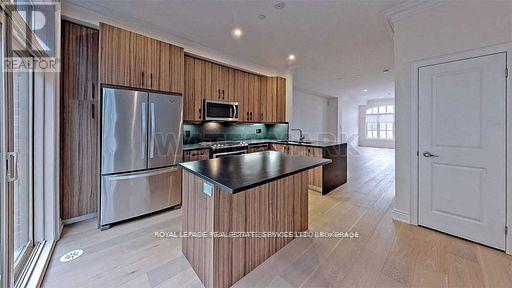 3879b Bloor Street W, Toronto, Ontario  M9B 0B7 - Photo 20 - W12742572