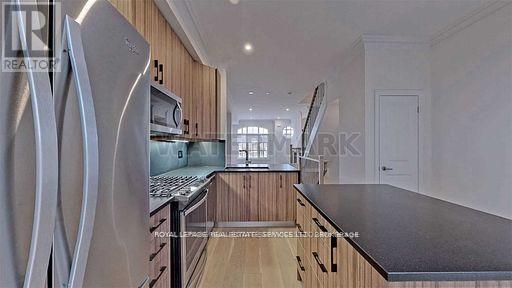 3879b Bloor Street W, Toronto, Ontario  M9B 0B7 - Photo 22 - W12742572