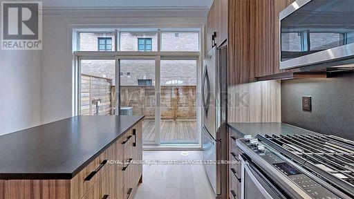 3879b Bloor Street W, Toronto, Ontario  M9B 0B7 - Photo 23 - W12742572