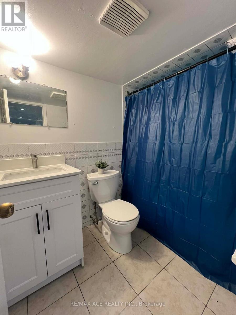 12 Mahoney Avenue, Toronto, Ontario  M6M 2H4 - Photo 20 - W12742582