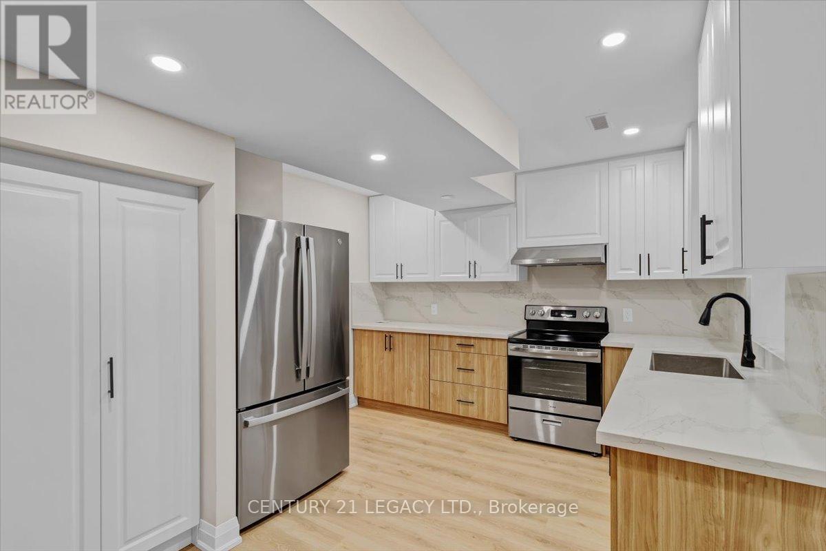 2027 Churchill Avenue, Burlington, Ontario  L7R 3T8 - Photo 13 - W12742610