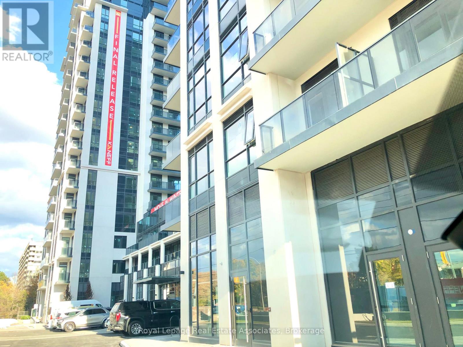 1004 - 202 BURNHAMTHORPE ROAD E, Mississauga, Ontario