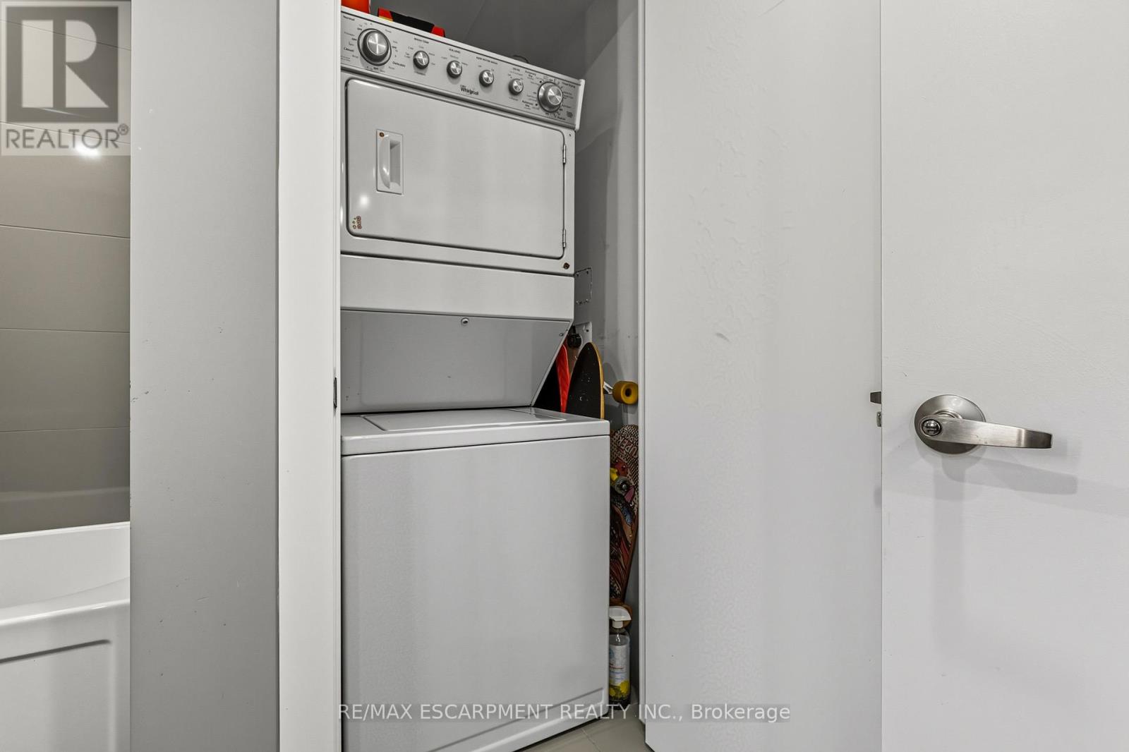 D515 - 5220 Dundas Street, Burlington, Ontario  L7L 0J4 - Photo 18 - W12742642