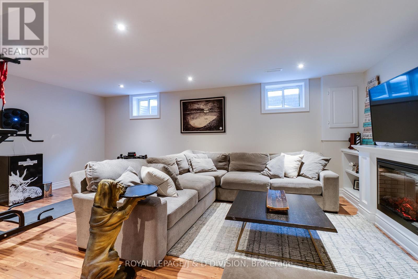 365 Lynn Place, Oakville, Ontario  L6H 2C5 - Photo 36 - W12742648