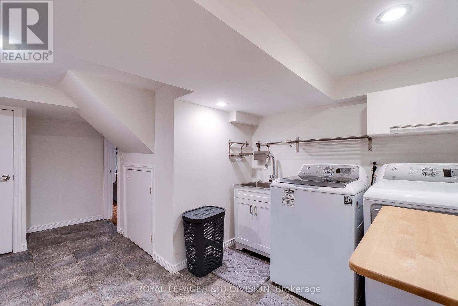 365 Lynn Place, Oakville, Ontario  L6H 2C5 - Photo 41 - W12742648