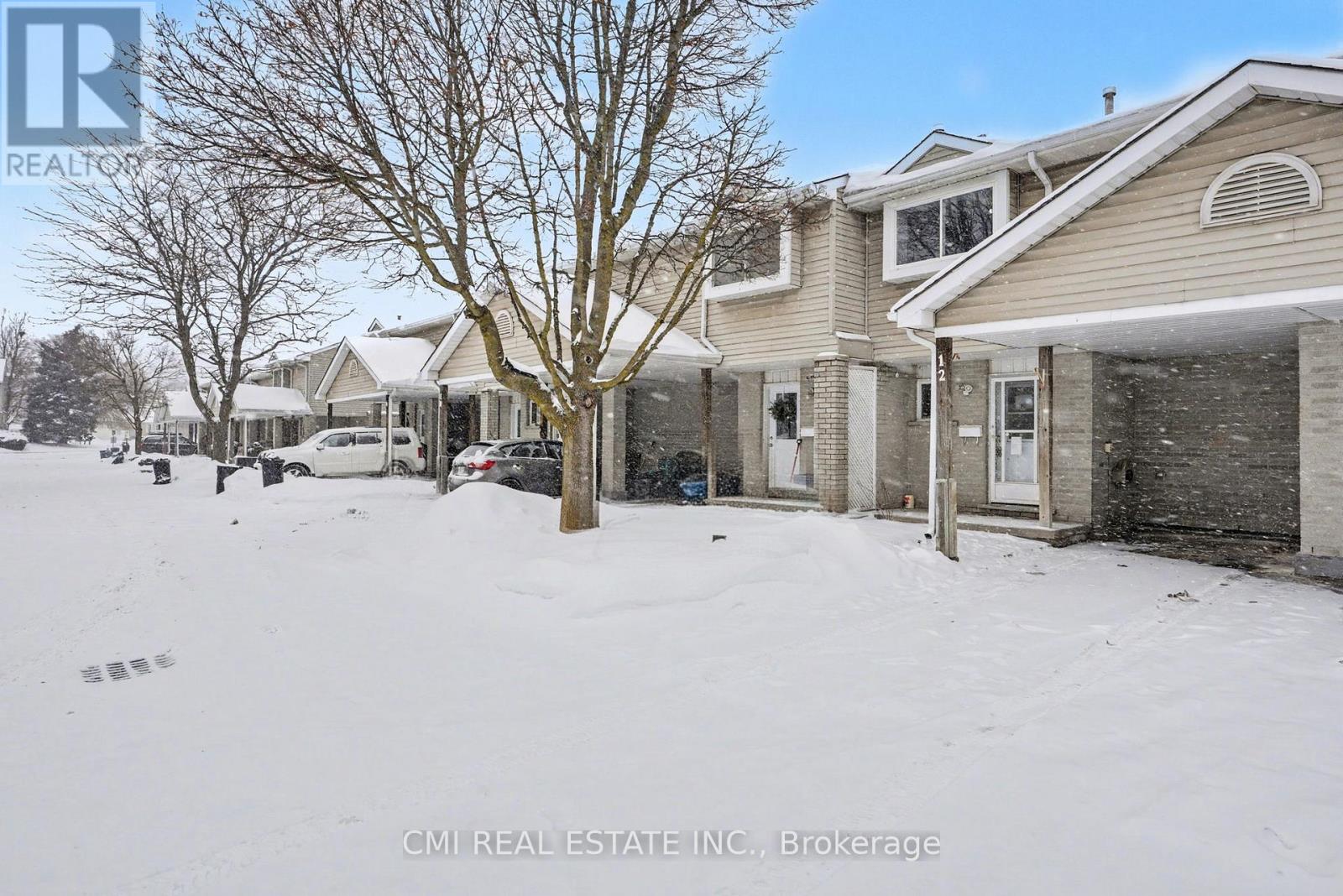 12 - 125 Sekura Crescent, Cambridge, Ontario  N1R 8B4 - Photo 2 - X12742624