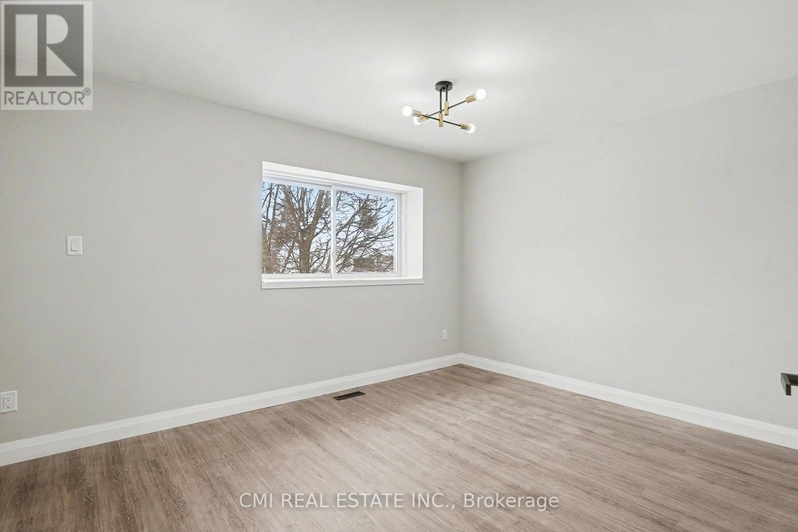 12 - 125 Sekura Crescent, Cambridge, Ontario  N1R 8B4 - Photo 28 - X12742624